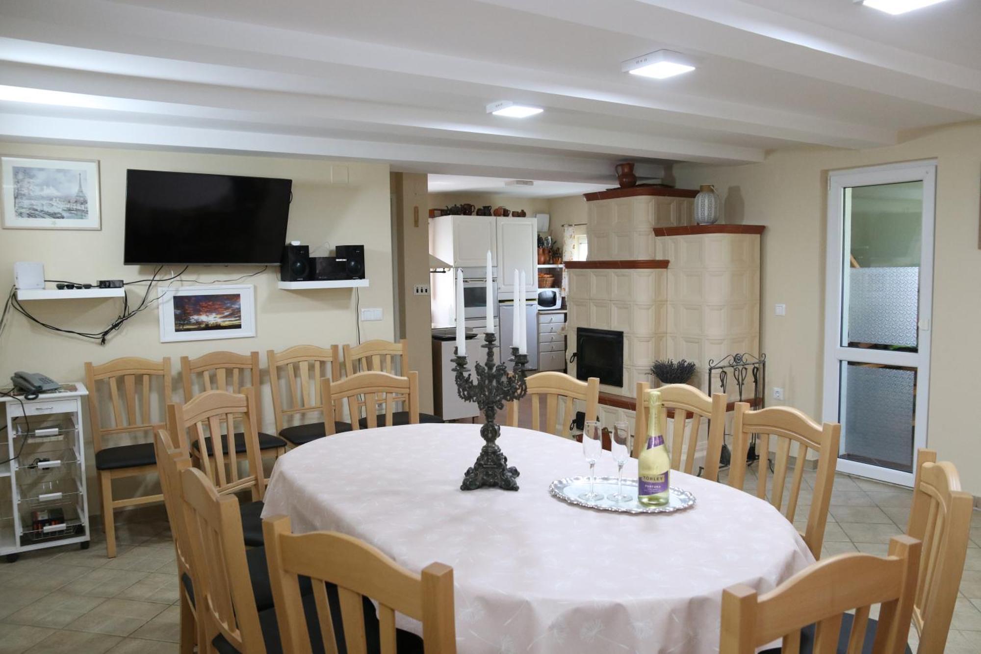 Vila Tamaskut Lendava Luaran gambar